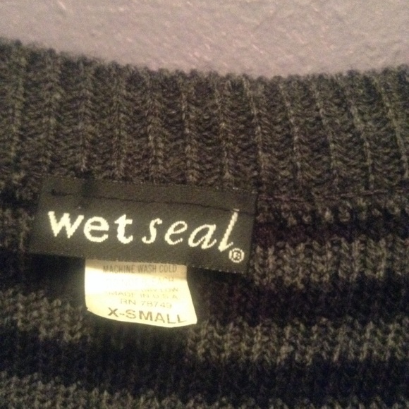 Knit short sleeve dress - Picture 4 of 6